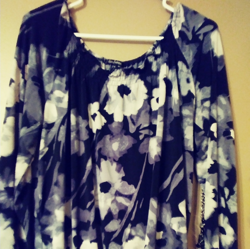 Ladies top